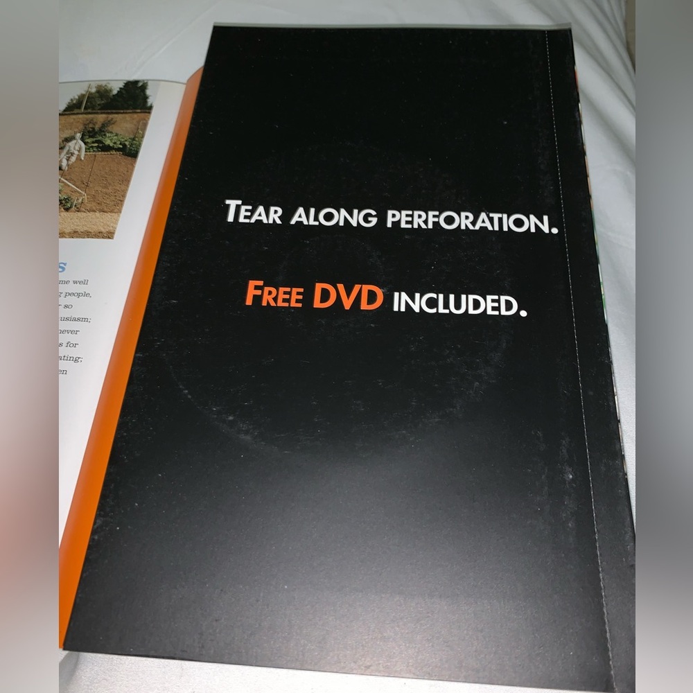 Gordon Ramsay Cookbook + DVD - Picture 5 of 6